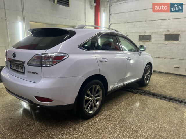 Белый Лексус РХ, объемом двигателя 3.46 л и пробегом 130 тыс. км за 18700 $, фото 2 на Automoto.ua