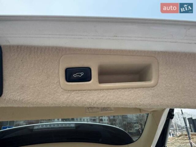 Белый Лексус РХ, объемом двигателя 3.46 л и пробегом 201 тыс. км за 14800 $, фото 25 на Automoto.ua