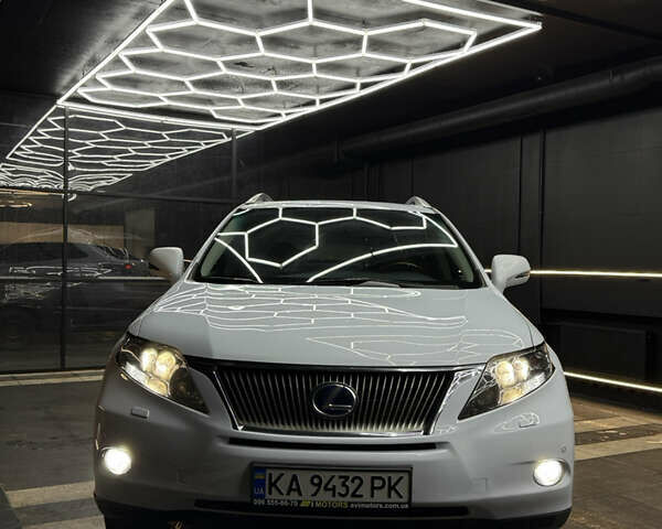 Белый Лексус РХ, объемом двигателя 3.46 л и пробегом 232 тыс. км за 17900 $, фото 3 на Automoto.ua