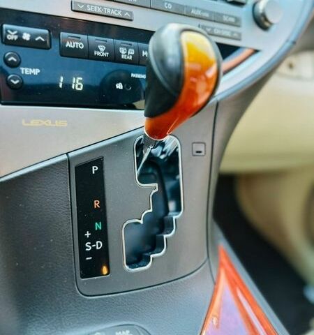 Белый Лексус РХ, объемом двигателя 3.46 л и пробегом 175 тыс. км за 15600 $, фото 46 на Automoto.ua