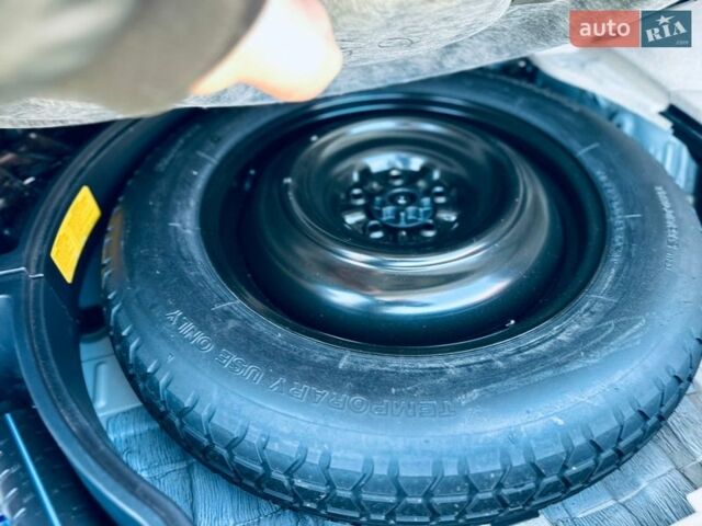 Белый Лексус РХ, объемом двигателя 3.46 л и пробегом 175 тыс. км за 15600 $, фото 93 на Automoto.ua