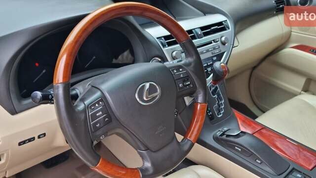 Белый Лексус РХ, объемом двигателя 3.46 л и пробегом 254 тыс. км за 17300 $, фото 15 на Automoto.ua