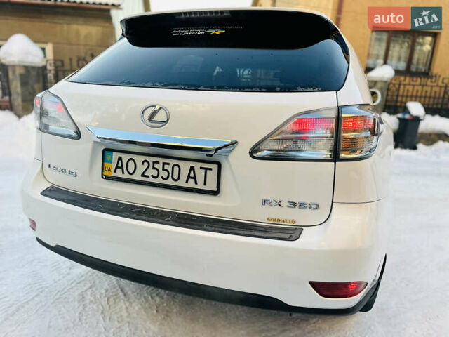 Белый Лексус РХ, объемом двигателя 3.5 л и пробегом 172 тыс. км за 15800 $, фото 57 на Automoto.ua