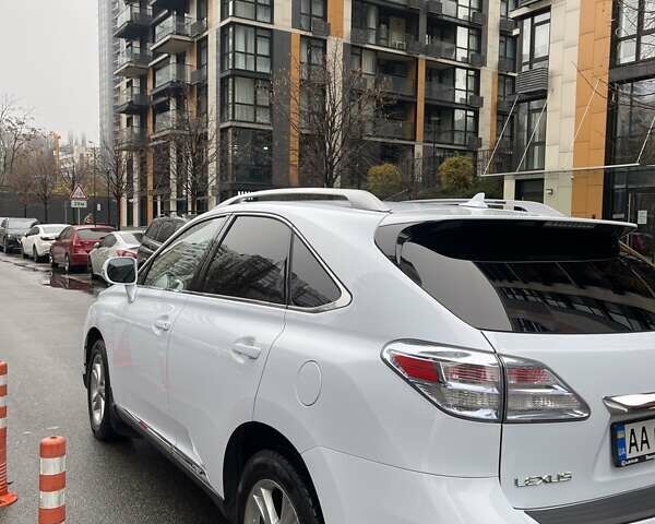 Белый Лексус РХ, объемом двигателя 3.46 л и пробегом 245 тыс. км за 19000 $, фото 3 на Automoto.ua