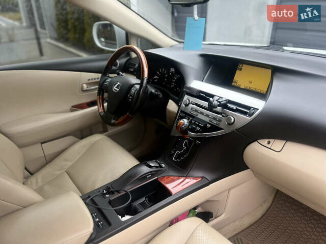 Белый Лексус РХ, объемом двигателя 3.46 л и пробегом 260 тыс. км за 15900 $, фото 13 на Automoto.ua