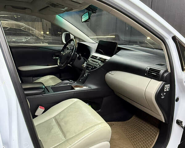 Белый Лексус РХ, объемом двигателя 3.46 л и пробегом 232 тыс. км за 17900 $, фото 18 на Automoto.ua