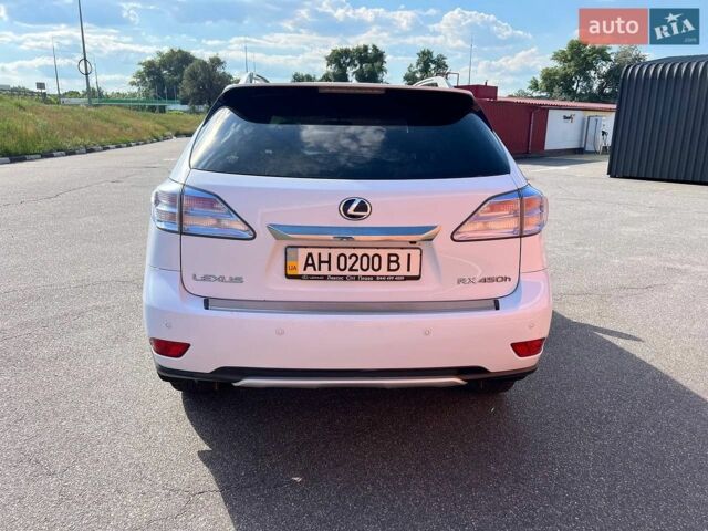 Белый Лексус РХ, объемом двигателя 0 л и пробегом 196 тыс. км за 15900 $, фото 14 на Automoto.ua