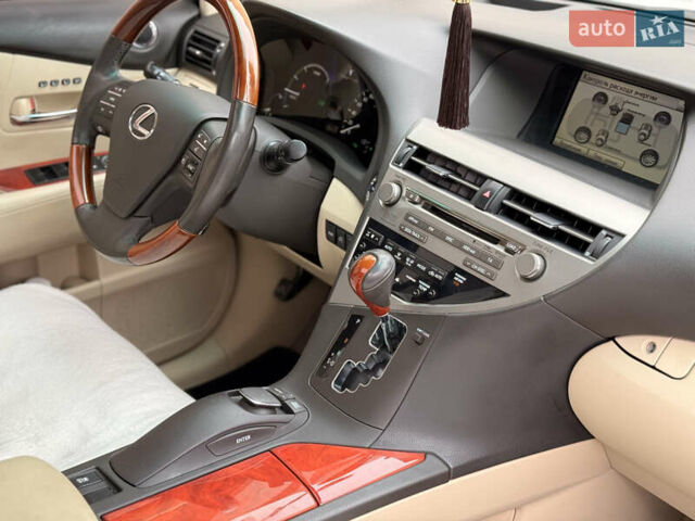 Білий Лексус РХ, об'ємом двигуна 3.46 л та пробігом 154 тис. км за 18900 $, фото 26 на Automoto.ua