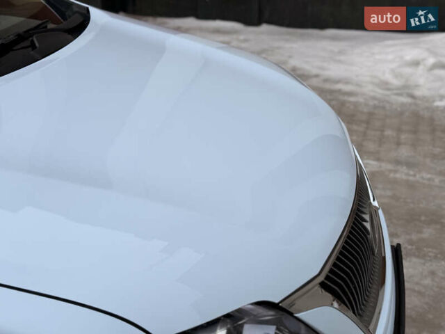 Білий Лексус РХ, об'ємом двигуна 3.46 л та пробігом 154 тис. км за 18900 $, фото 15 на Automoto.ua