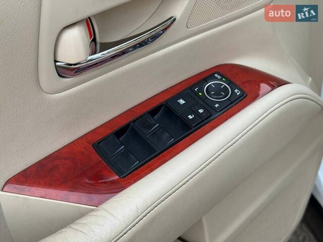 Белый Лексус РХ, объемом двигателя 3.46 л и пробегом 240 тыс. км за 15800 $, фото 70 на Automoto.ua