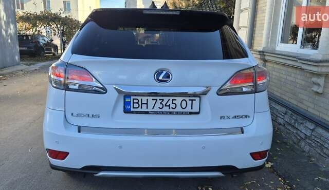 Лексус РХ 2010 в Одессе на Automoto.ua Белый Лексус РХ, объемом двигателя 3.46 л и пробегом 217 тыс. км за 23500 $, фото 46 на Automoto.ua