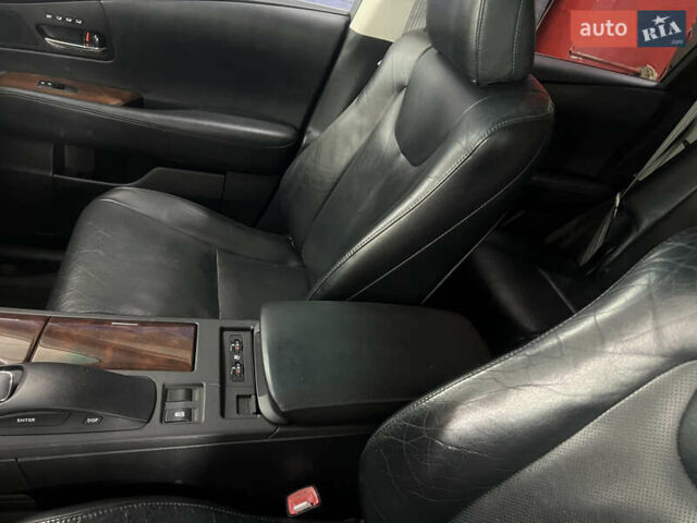 Белый Лексус РХ, объемом двигателя 3.46 л и пробегом 130 тыс. км за 18700 $, фото 16 на Automoto.ua