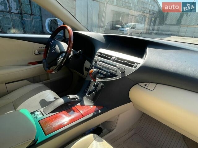 Білий Лексус РХ, об'ємом двигуна 3.46 л та пробігом 192 тис. км за 16700 $, фото 18 на Automoto.ua