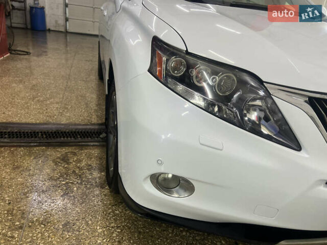 Белый Лексус РХ, объемом двигателя 3.46 л и пробегом 130 тыс. км за 18700 $, фото 10 на Automoto.ua