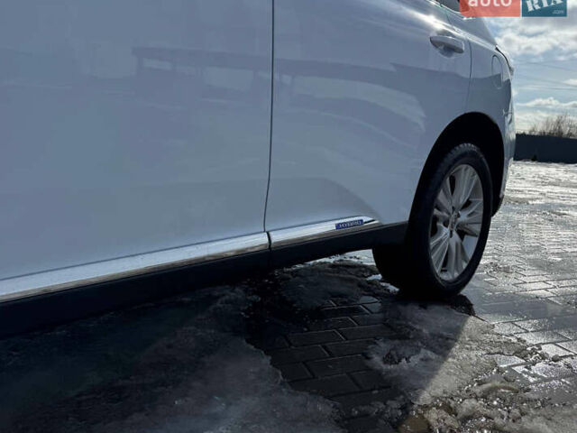 Белый Лексус РХ, объемом двигателя 3.46 л и пробегом 234 тыс. км за 18600 $, фото 14 на Automoto.ua