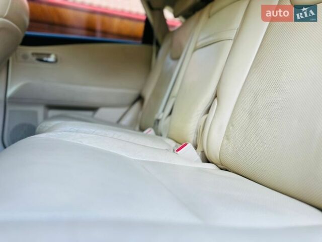 Белый Лексус РХ, объемом двигателя 3.46 л и пробегом 175 тыс. км за 15600 $, фото 81 на Automoto.ua