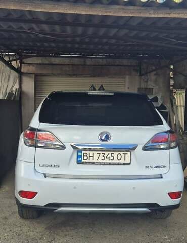 Лексус РХ 2010 в Одессе на Automoto.ua Белый Лексус РХ, объемом двигателя 3.46 л и пробегом 217 тыс. км за 23500 $, фото 16 на Automoto.ua