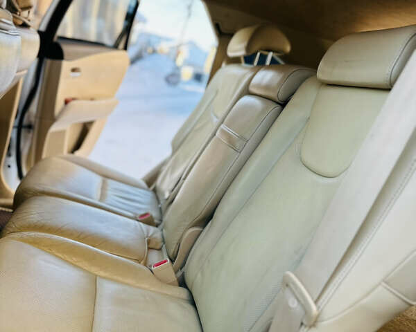 Белый Лексус РХ, объемом двигателя 3.5 л и пробегом 172 тыс. км за 15800 $, фото 13 на Automoto.ua