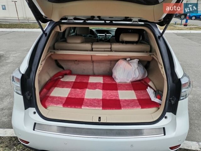 Белый Лексус РХ, объемом двигателя 3.46 л и пробегом 312 тыс. км за 14000 $, фото 13 на Automoto.ua