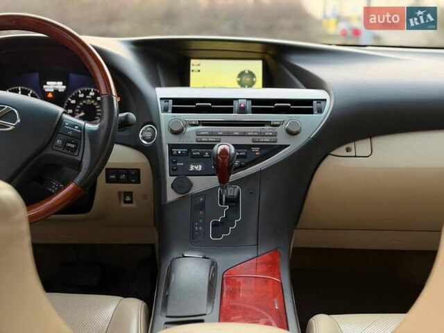 Белый Лексус РХ, объемом двигателя 3.46 л и пробегом 240 тыс. км за 15800 $, фото 87 на Automoto.ua