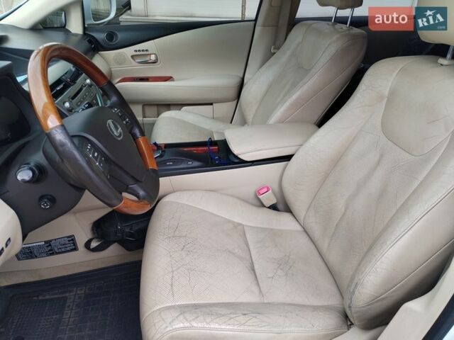 Белый Лексус РХ, объемом двигателя 3.46 л и пробегом 307 тыс. км за 14600 $, фото 24 на Automoto.ua