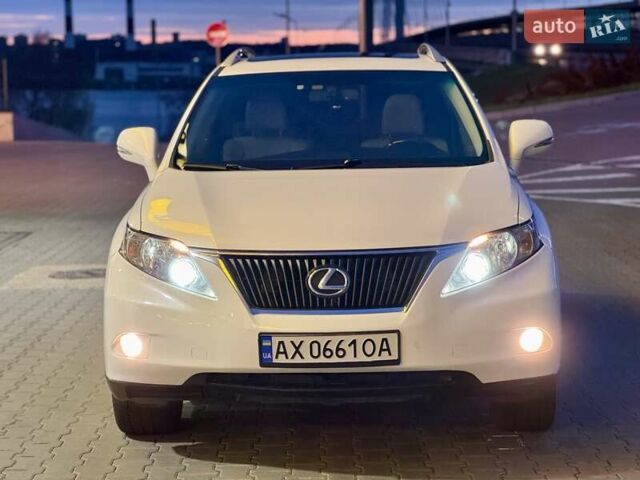 Белый Лексус РХ, объемом двигателя 3.5 л и пробегом 222 тыс. км за 14999 $, фото 3 на Automoto.ua