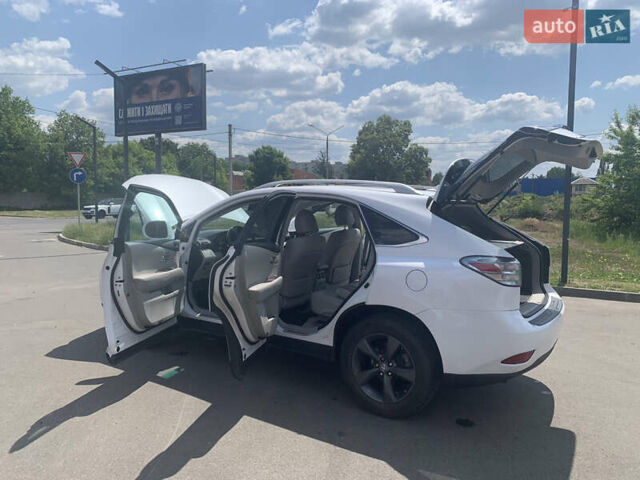 Белый Лексус РХ, объемом двигателя 3.5 л и пробегом 127 тыс. км за 18500 $, фото 10 на Automoto.ua