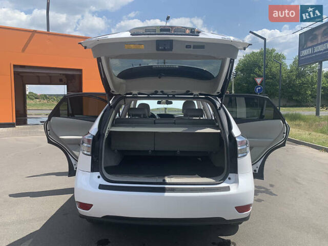 Белый Лексус РХ, объемом двигателя 3.5 л и пробегом 127 тыс. км за 18500 $, фото 11 на Automoto.ua