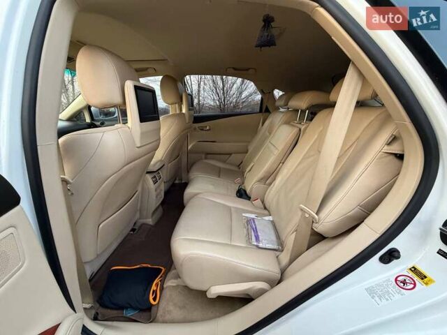 Белый Лексус РХ, объемом двигателя 3.46 л и пробегом 240 тыс. км за 15800 $, фото 64 на Automoto.ua