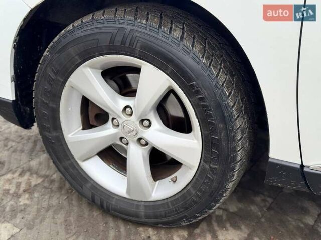 Белый Лексус РХ, объемом двигателя 3.46 л и пробегом 201 тыс. км за 14800 $, фото 10 на Automoto.ua