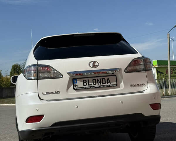 Лексус РХ 2010 у Харкові на Automoto.ua Білий Лексус РХ, об'ємом двигуна 3.46 л та пробігом 168 тис. км за 18500 $, фото 6 на Automoto.ua