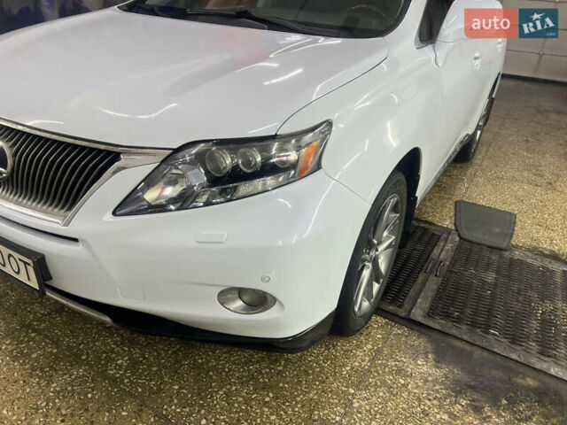 Белый Лексус РХ, объемом двигателя 3.46 л и пробегом 130 тыс. км за 18700 $, фото 7 на Automoto.ua