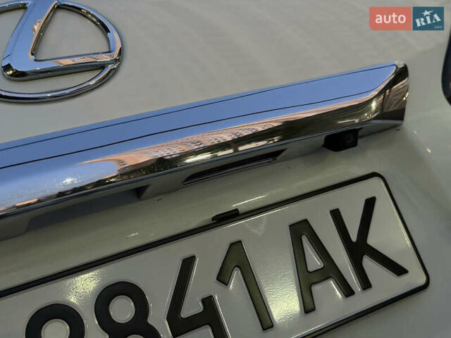 Белый Лексус РХ, объемом двигателя 3.46 л и пробегом 207 тыс. км за 16900 $, фото 40 на Automoto.ua