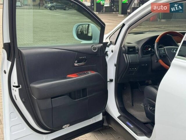 Белый Лексус РХ, объемом двигателя 3.46 л и пробегом 222 тыс. км за 18700 $, фото 16 на Automoto.ua