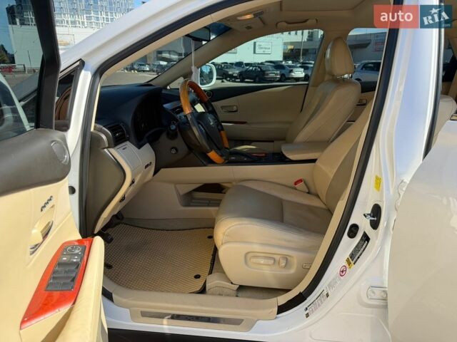 Білий Лексус РХ, об'ємом двигуна 3.46 л та пробігом 227 тис. км за 14300 $, фото 8 на Automoto.ua