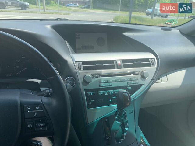 Белый Лексус РХ, объемом двигателя 3.5 л и пробегом 127 тыс. км за 18500 $, фото 30 на Automoto.ua