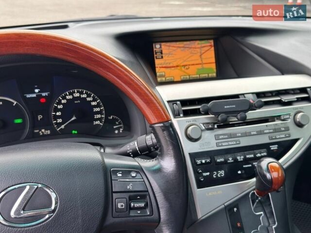 Белый Лексус РХ, объемом двигателя 3.46 л и пробегом 222 тыс. км за 18700 $, фото 21 на Automoto.ua