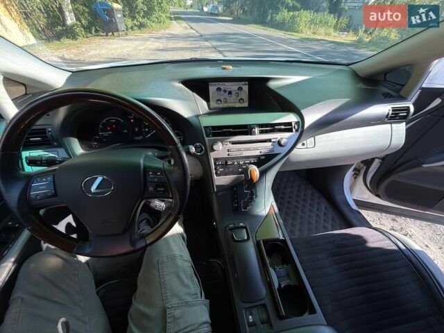 Белый Лексус РХ, объемом двигателя 3.46 л и пробегом 233 тыс. км за 19000 $, фото 15 на Automoto.ua