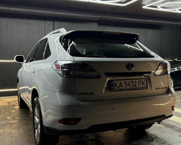 Белый Лексус РХ, объемом двигателя 3.46 л и пробегом 232 тыс. км за 17900 $, фото 6 на Automoto.ua