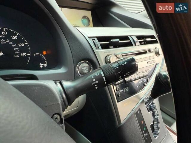 Белый Лексус РХ, объемом двигателя 3.46 л и пробегом 263 тыс. км за 12990 $, фото 15 на Automoto.ua