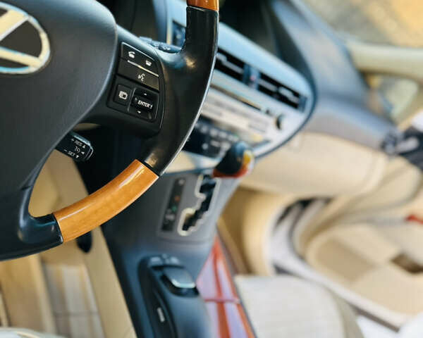 Белый Лексус РХ, объемом двигателя 3.5 л и пробегом 172 тыс. км за 15800 $, фото 93 на Automoto.ua