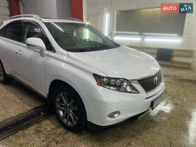 Белый Лексус РХ, объемом двигателя 3.46 л и пробегом 130 тыс. км за 18700 $, фото 4 на Automoto.ua