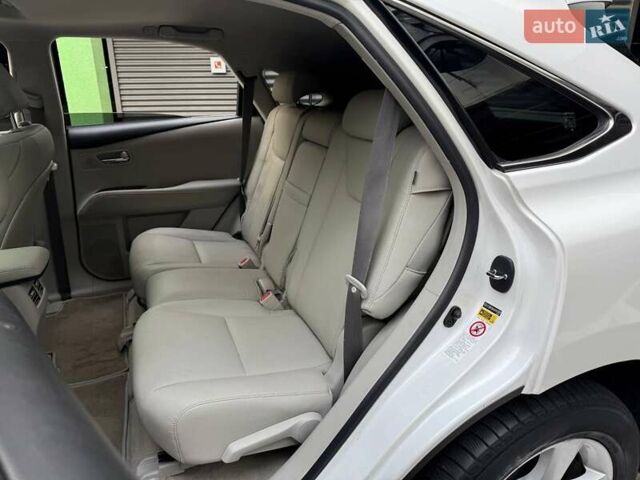 Белый Лексус РХ, объемом двигателя 3.46 л и пробегом 263 тыс. км за 12990 $, фото 9 на Automoto.ua
