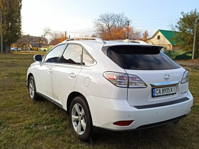 Белый Лексус РХ, объемом двигателя 3.5 л и пробегом 198 тыс. км за 17000 $, фото 2 на Automoto.ua