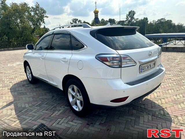 Белый Лексус РХ, объемом двигателя 3.5 л и пробегом 210 тыс. км за 17500 $, фото 1 на Automoto.ua
