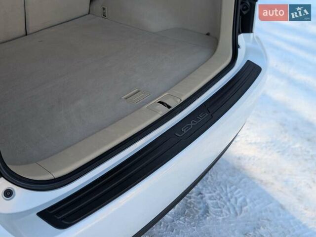Белый Лексус РХ, объемом двигателя 3.5 л и пробегом 212 тыс. км за 16700 $, фото 46 на Automoto.ua