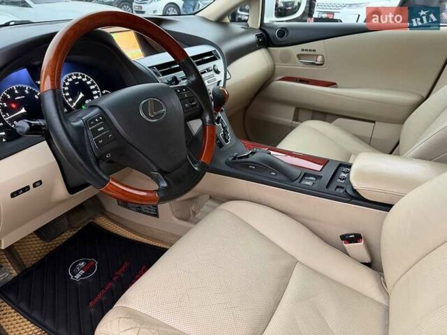 Белый Лексус РХ, объемом двигателя 3.46 л и пробегом 277 тыс. км за 15500 $, фото 13 на Automoto.ua