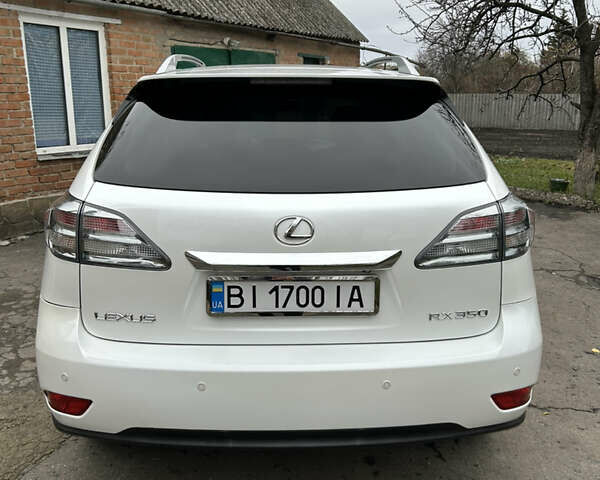 Белый Лексус РХ, объемом двигателя 3.5 л и пробегом 197 тыс. км за 18500 $, фото 3 на Automoto.ua