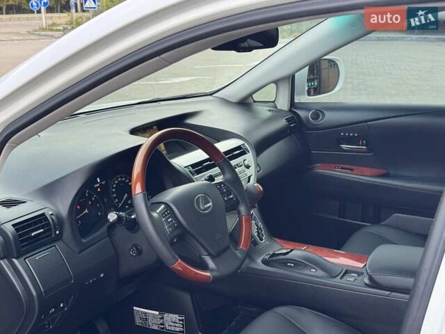 Белый Лексус РХ, объемом двигателя 3.46 л и пробегом 162 тыс. км за 17900 $, фото 19 на Automoto.ua