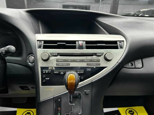 Белый Лексус РХ, объемом двигателя 3.5 л и пробегом 159 тыс. км за 16600 $, фото 16 на Automoto.ua